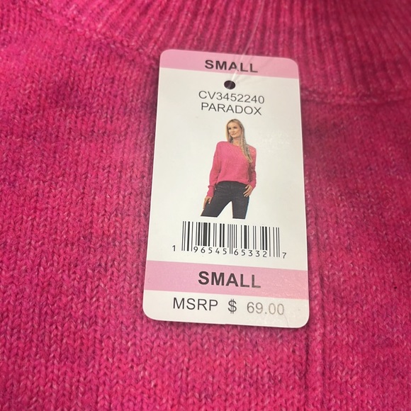 Vince Camuto Women’s Center Seam Crewneck Sweater - Picture 7 of 8